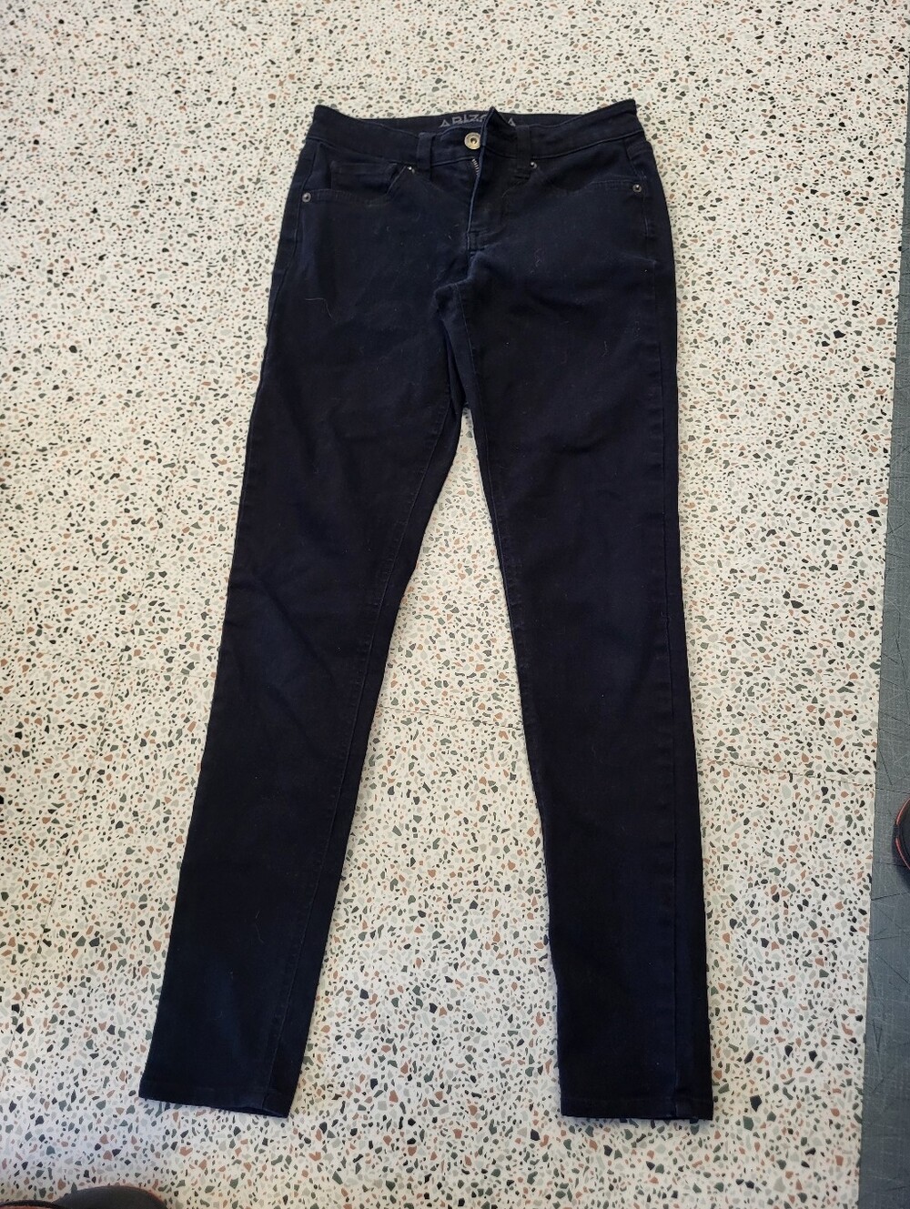 Arizona Jean Company Women’s Black Skinny Jeans
